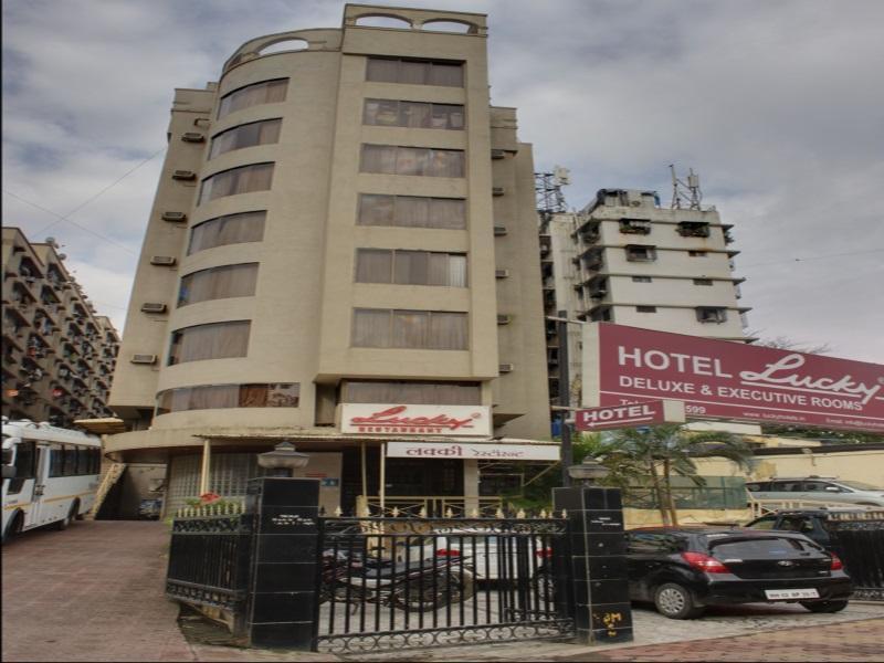 Lucky Hotel Goregaon Mumbai Exterior foto