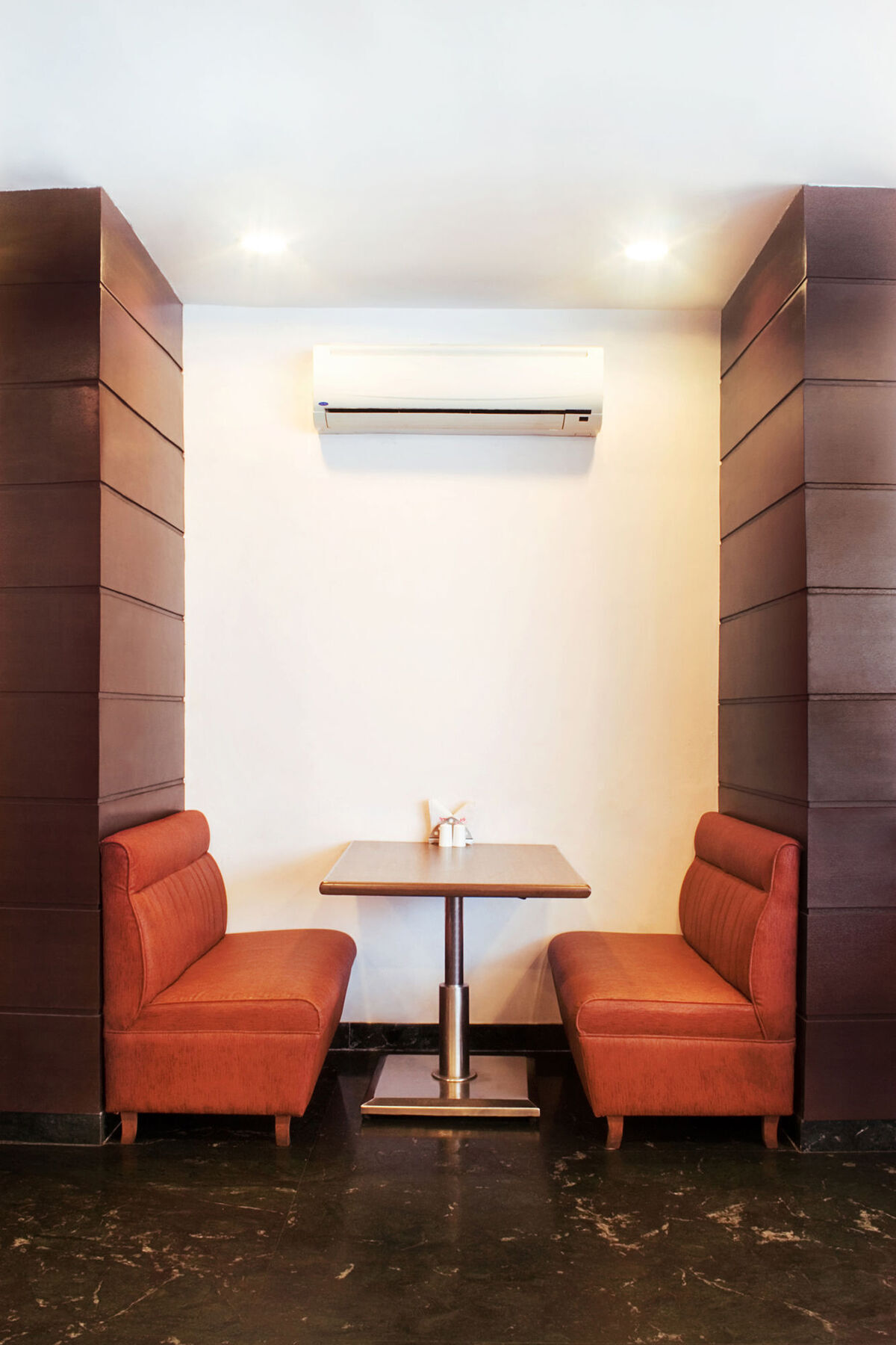 Lucky Hotel Goregaon Mumbai Exterior foto